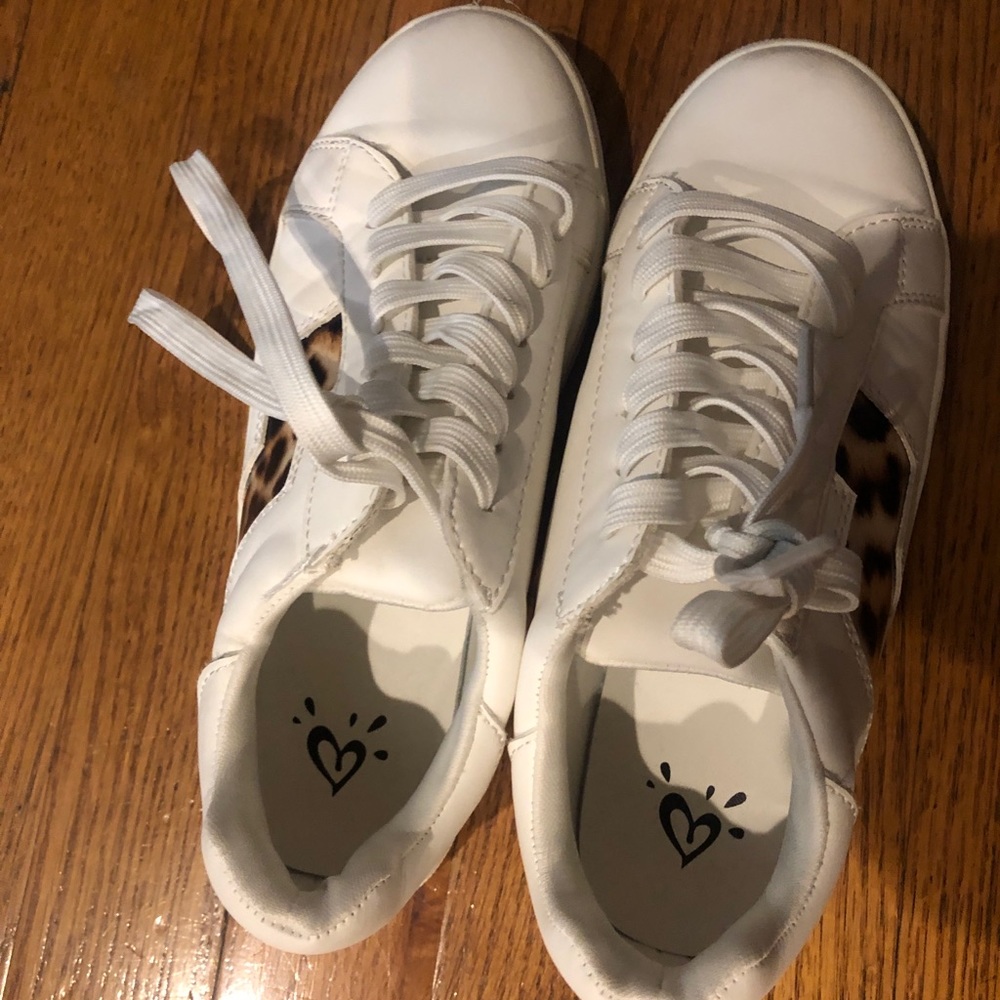 Girls Justice sneakers